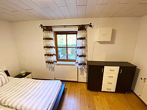 Schlafzimmer (3).jpg